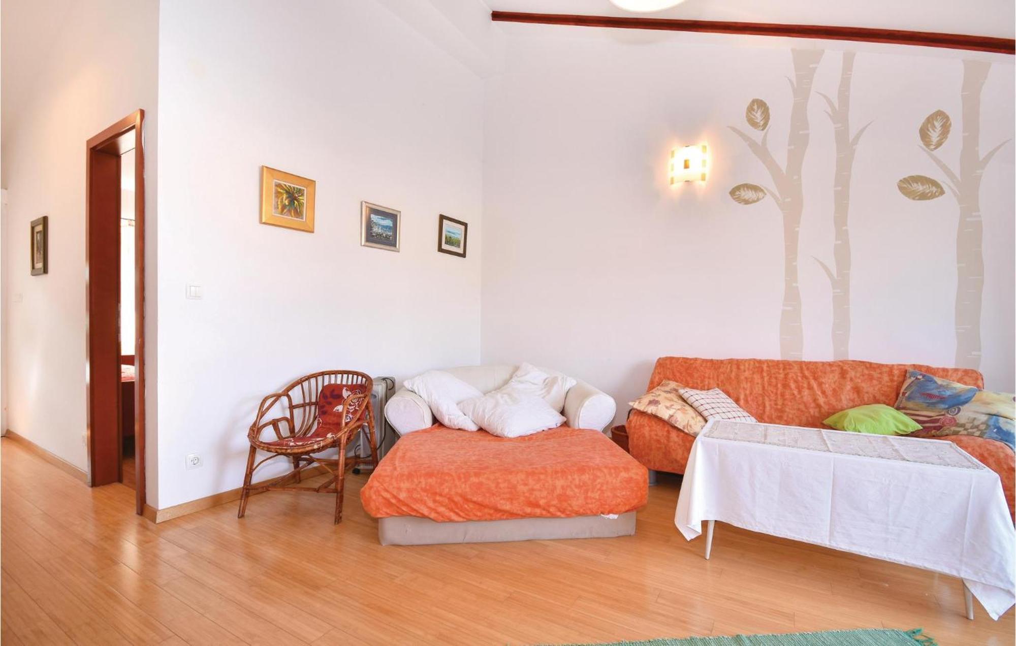 2 Bedroom Gorgeous Apartment In Stomorska Exterior photo